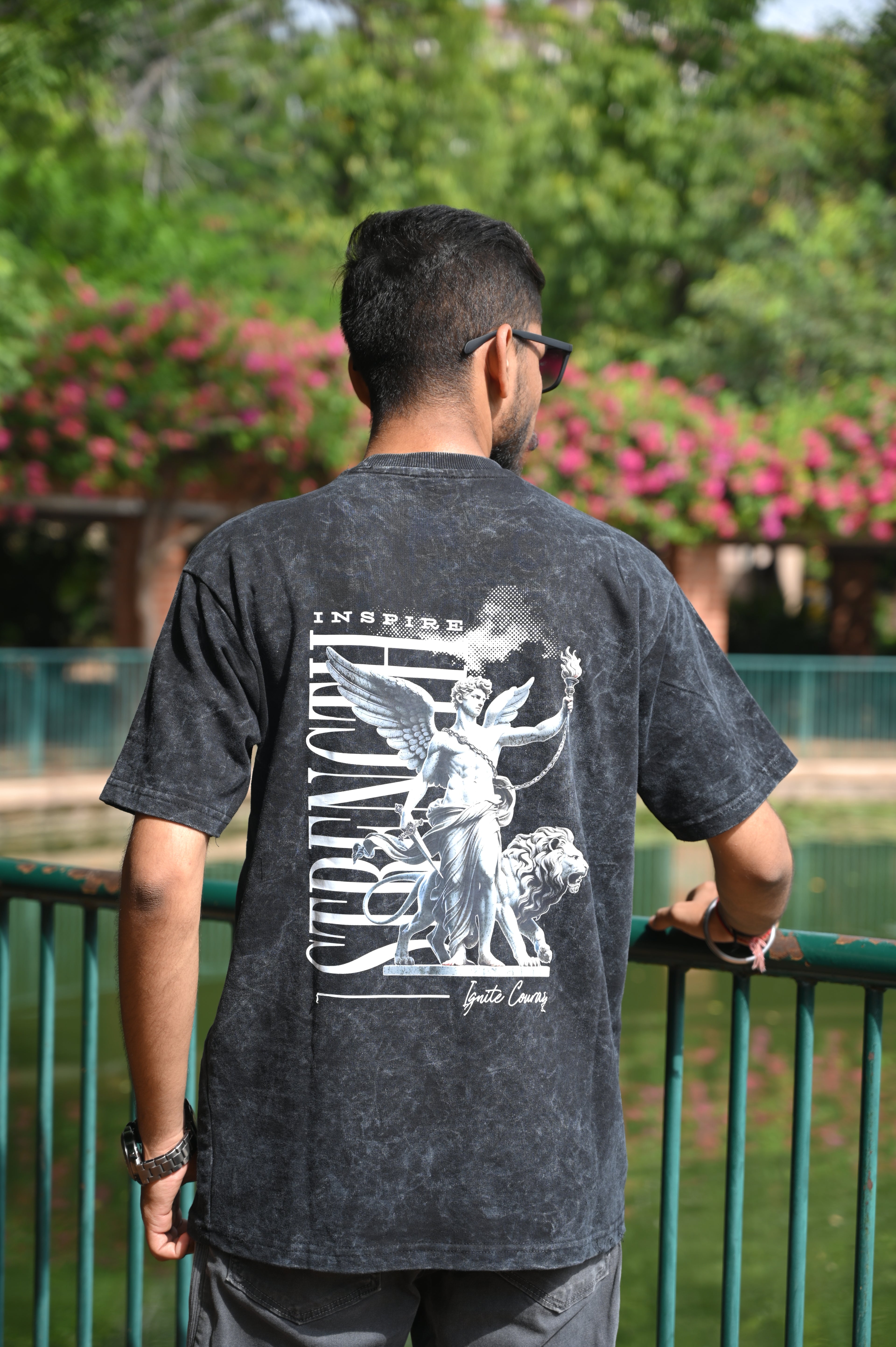 Invictus Acid Wash T-Shirt – Black